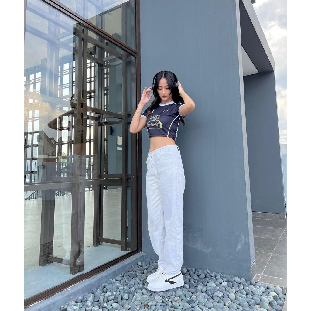 PEANUT STAIN - Team Black Crop Top Jersey