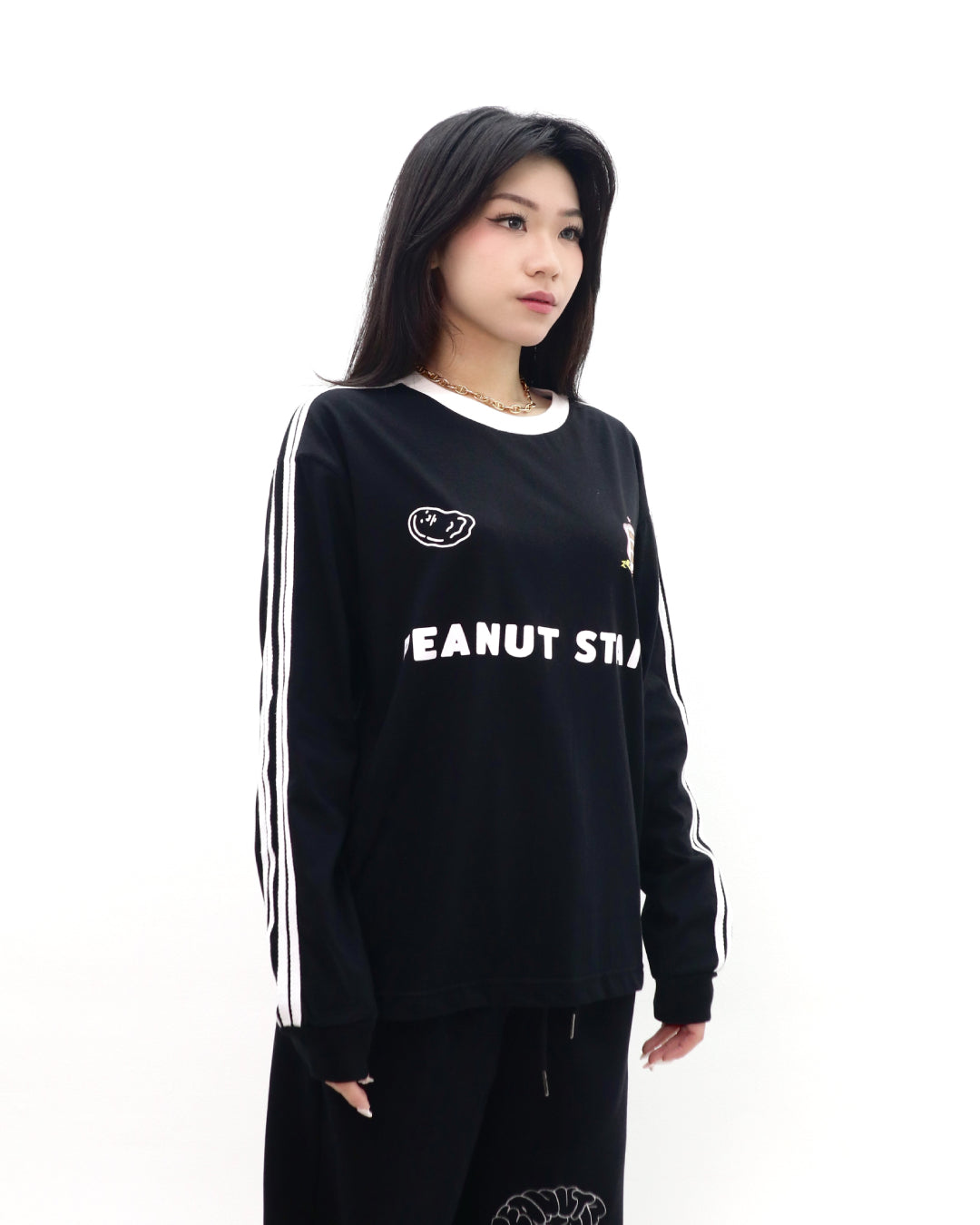 PEANUT STAIN - 4 Stripes Arm Black Boxy Long Sleeve Tshirt