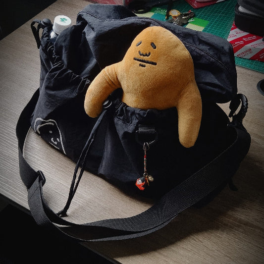 PEANUT STAIN - Hiding Peanut Black Sling Bag