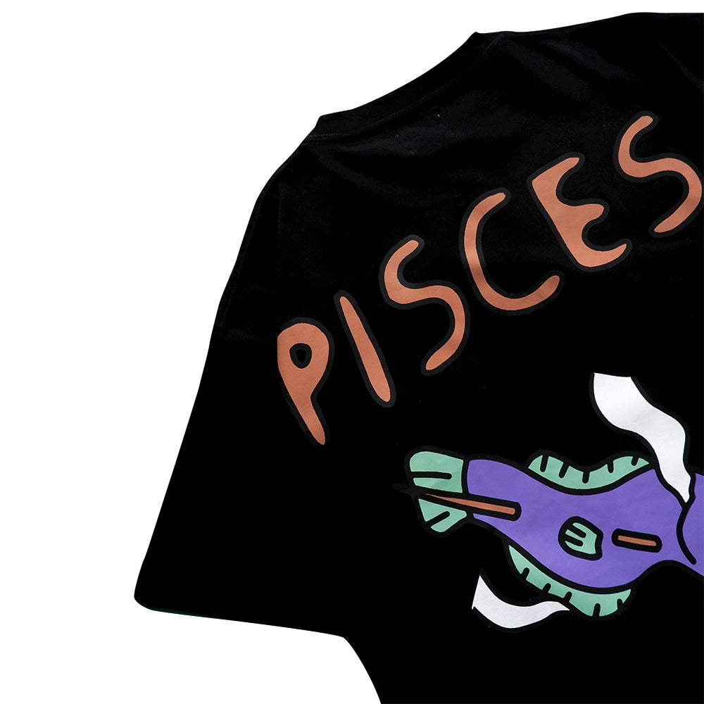 PEANUT STAIN - Pisces Zodiac Black Oversized Tshirt