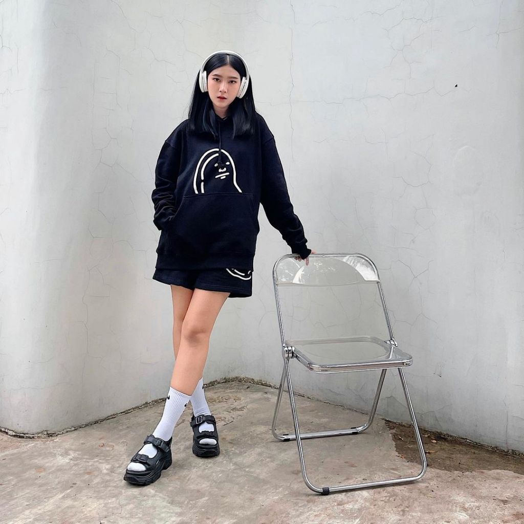 PEANUT STAIN - Hiding Peanut Oversized Hoodie
